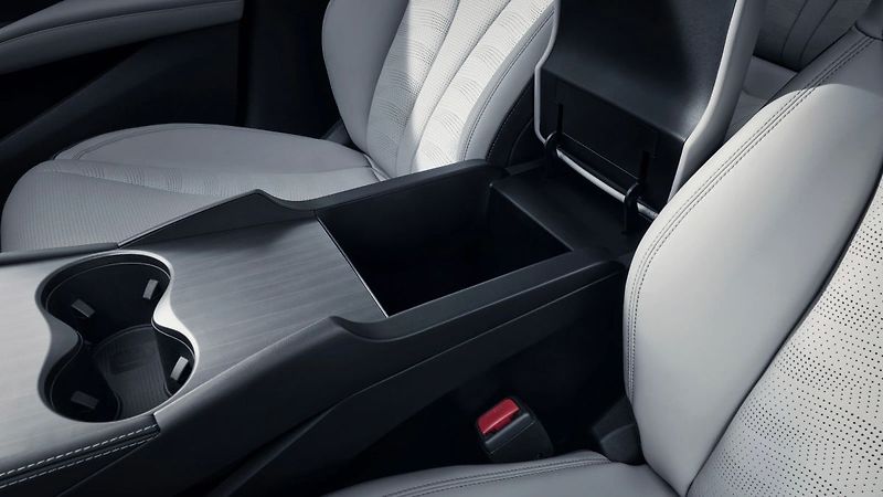 BYD Seal 6 DM-i Comfort - fotka 9 z 9