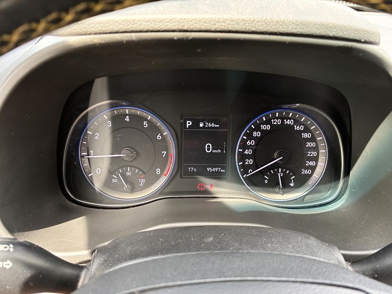 Hyundai Kona 1.3-130KW,4X4,AUTOMAT,TAŽNÉ - fotka 13 z 16