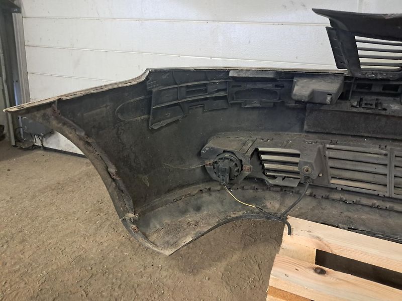 Seat Ibiza 6L přední nárazník  - fotka 6 z 8