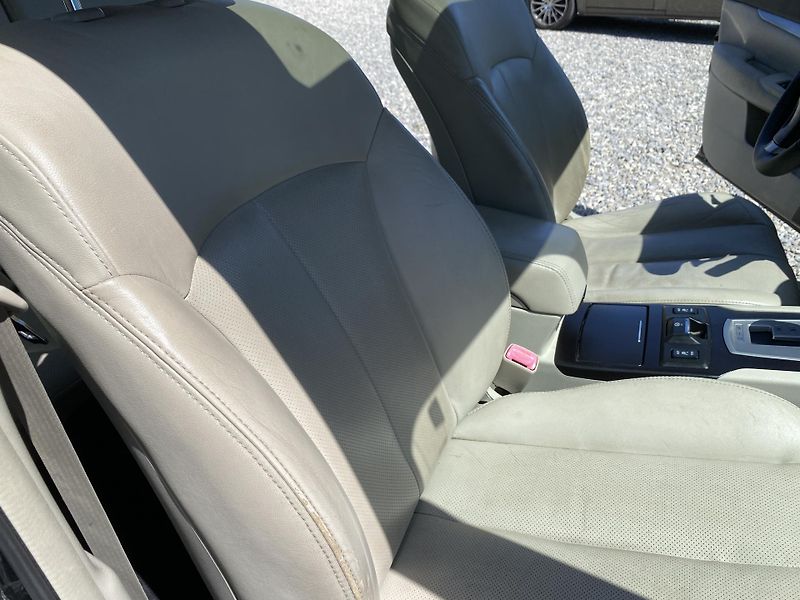 Subaru Outback 2.5i 170PS 4x4 BIFUEL PAN NAVI - fotka 126 z 157