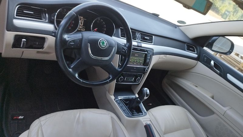 Škoda Superb II.2.0TDI,volat- 608 081 843 - fotka 9 z 15