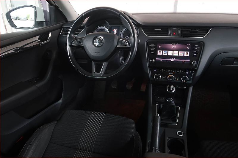 Škoda Octavia (2017) Ambition Plus 1.6 TDI - fotka 7 z 14