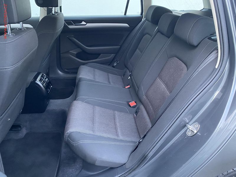 Volkswagen Passat (2017) 2.0 TDi, Comfortline, DSG - fotka 10 z 18