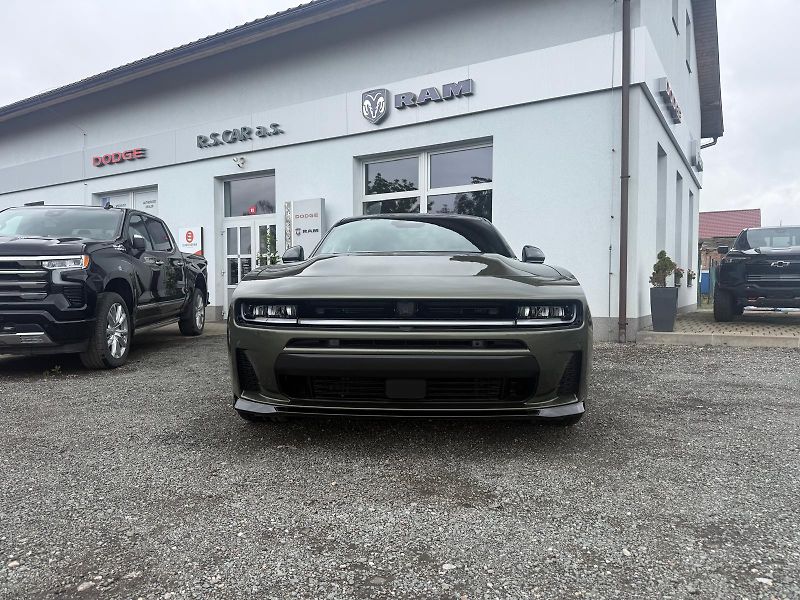 Dodge Charger (2026) SIXPACK SCAT PACK 4-DOOR - fotka 2 z 27