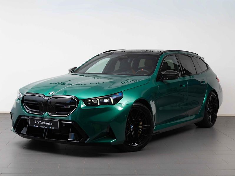BMW M5 Touring - fotografie inzerátu