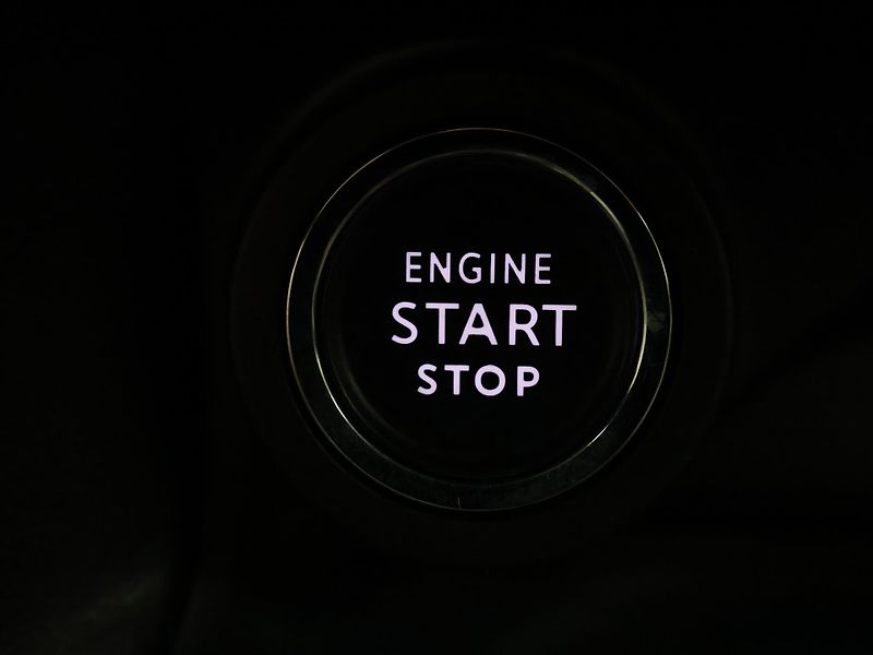 Citroën C4 Cactus 1,2 PureTech 81kW Feel CZ - fotka 23 z 32
