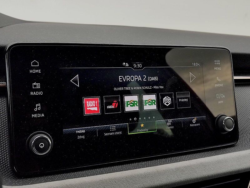Škoda Scala (2024) Top Selection 1,0 Tsi 85 Kw - fotka 17 z 33
