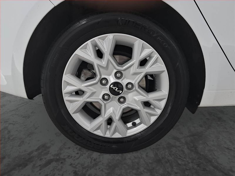 Kia Ceed (2022) 1.5 T-GDI, Serv.kniha - fotka 15 z 18
