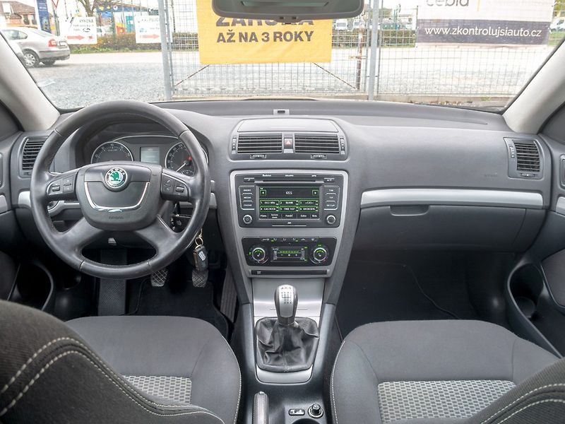 Škoda Octavia (2009) 1.8TSI 118KW 4x4 – 2x KOLA - fotka 11 z 45