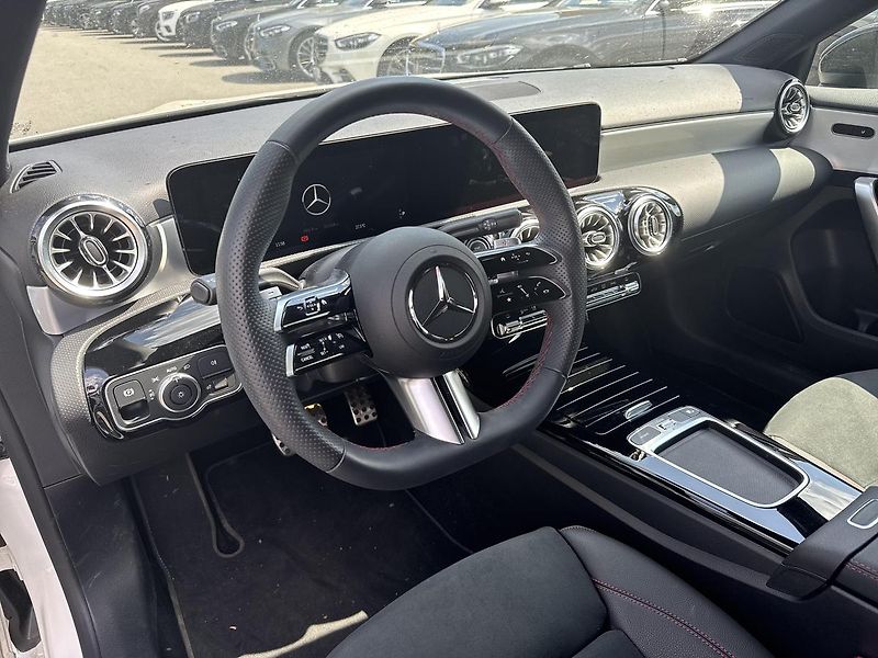 Mercedes-Benz Třídy A A 200d sedan, 1. majitel, CZ - fotka 10 z 16