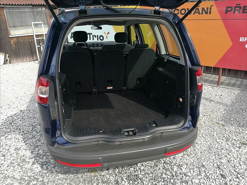 Ford Galaxy 2,0 TDCi 1.majitel - fotka 14 z 19
