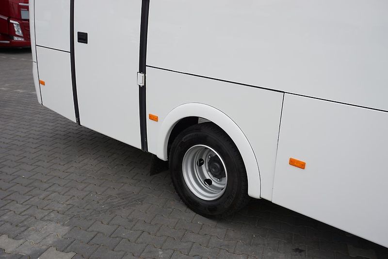 Mercedes-Benz (2017) APOLLO / EURO 6 / 41 OSÓB / 11 - fotka 38 z 54