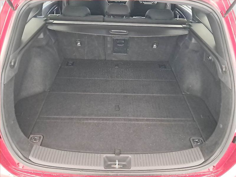 Hyundai i30 (2023) N-Line 1.5 T-GDI MHEV - fotka 14 z 18
