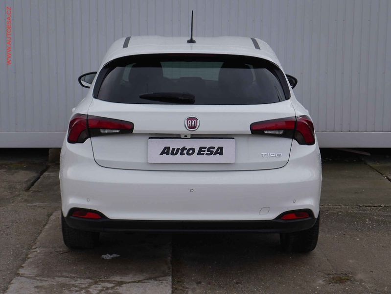 Fiat Tipo (2018) 1.4, AC, LED, navi - fotka 5 z 15