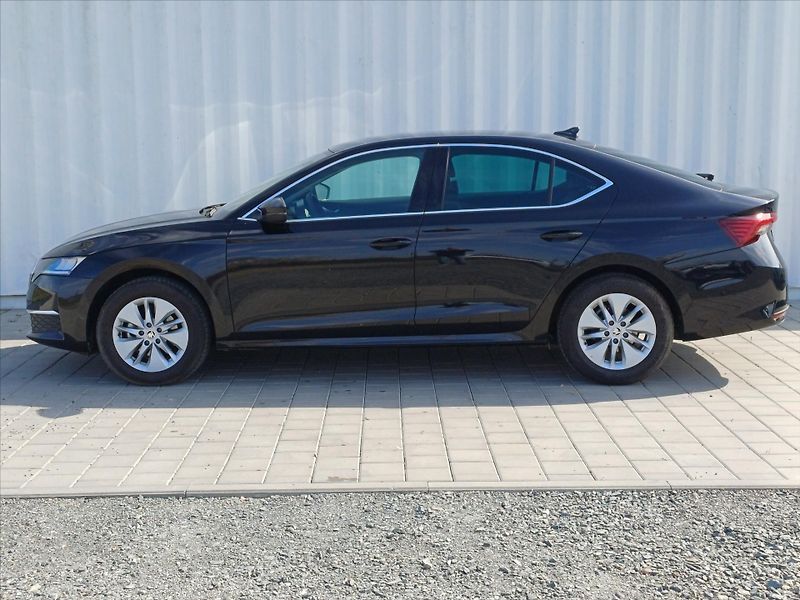 Škoda Octavia 1,5   M-HEV 110kW DSG Selectio - fotka 30 z 36