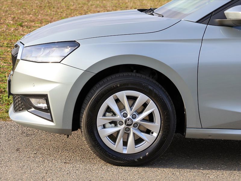 Škoda Fabia 1,0 TSi DSG Edice 130let DPH - fotka 33 z 40