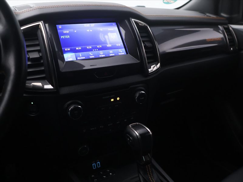 Ford Ranger 2,0 TDCI 156kW Wildtrak 4x4 - fotka 17 z 29