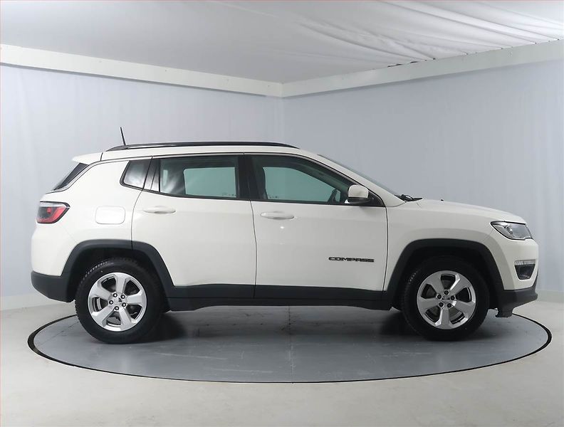 Jeep Compass (2018) 1.6 MultiJet, Serv.kniha - fotka 6 z 15