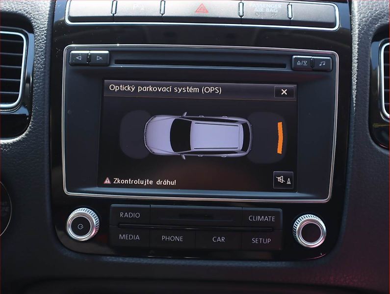 Volkswagen Touareg (2016) 3.0 TDI, 4X4, Automat - fotka 17 z 23