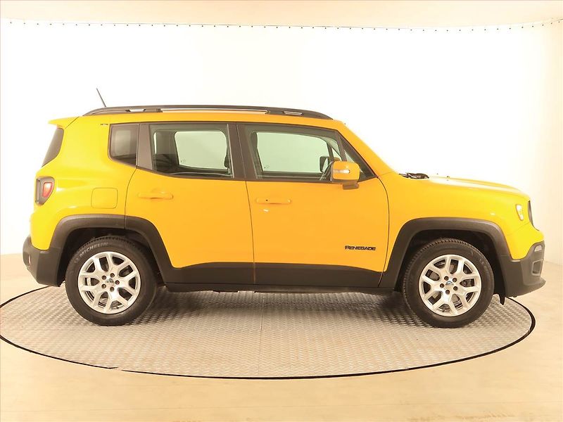 Jeep Renegade (2016) Longitude 1.6 E-torQ, Tempomat - fotka 6 z 17