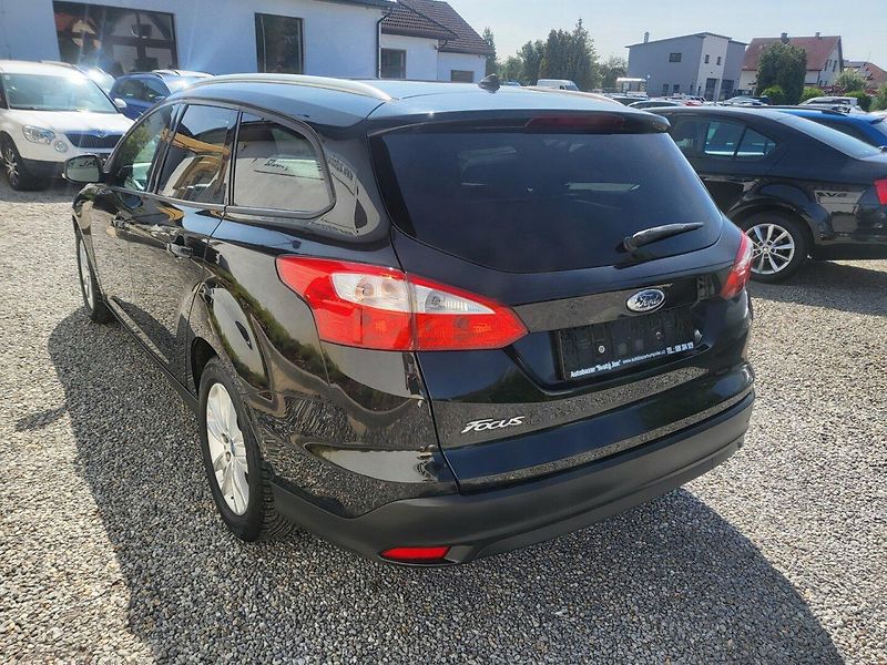 Ford Focus (2011) 1.6 i 16V Rozvody, Nová STK - fotka 5 z 23