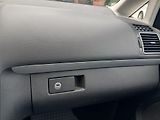 Volkswagen Touran 2.0 TDi - náhled 28