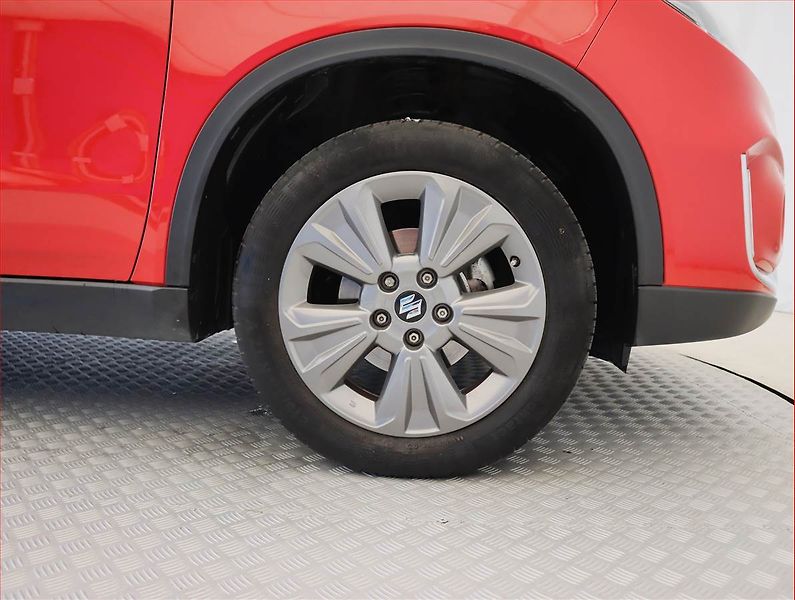Suzuki Vitara (2022) 1.4 BoosterJet - fotka 15 z 18