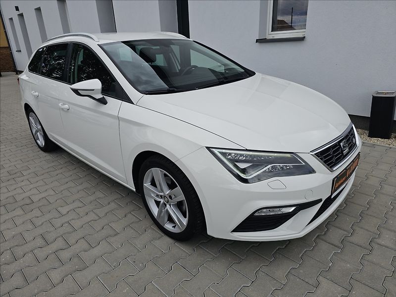 Seat Leon 1,4 TSi 92KW FR NAVI TEMPOMAT - fotka 4 z 47