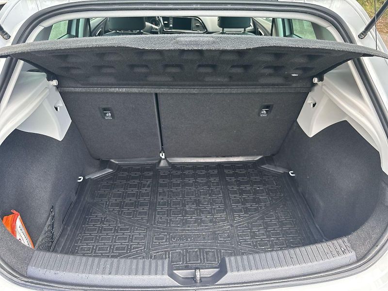 Seat Leon (2019) 1.5 TSI FR - fotka 26 z 27