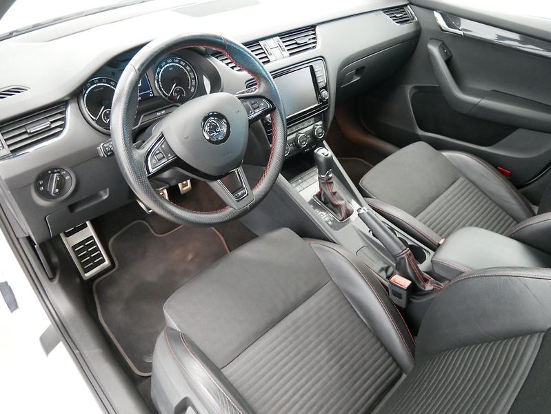 Škoda Octavia - fotka 12 z 25