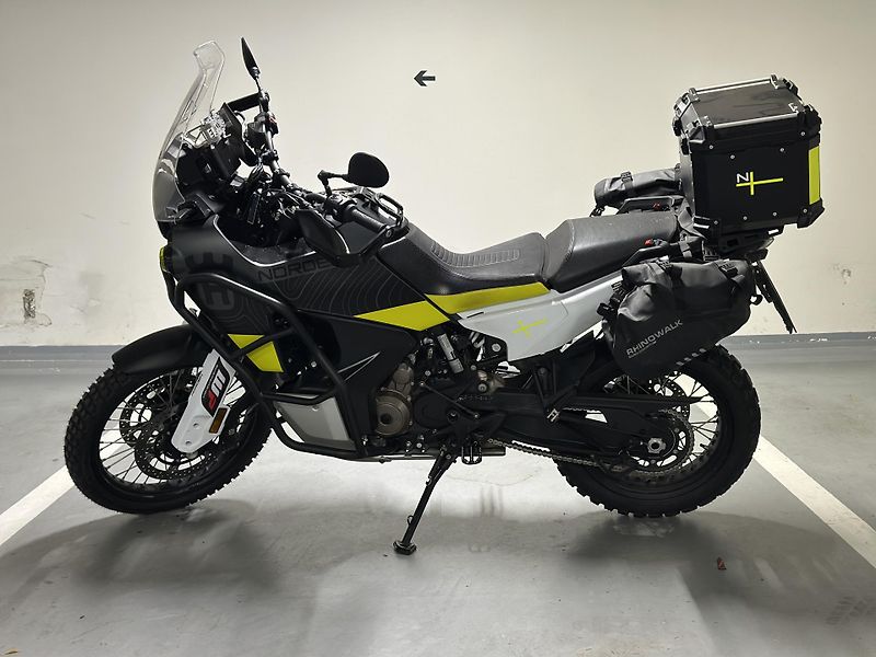 Husqvarna Norden 901 (2023) - fotka 3 z 8