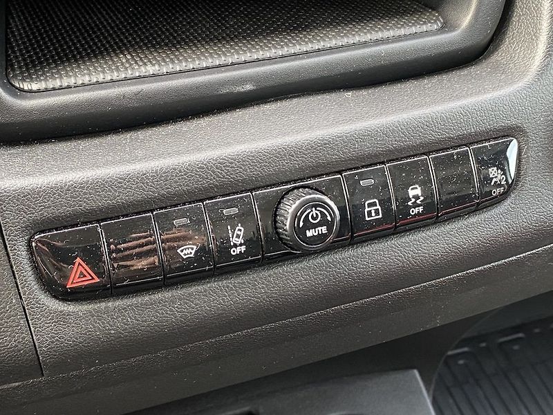Toyota Proace Max 2.2D L4H2, ČR, Executive, DPH - fotka 22 z 29