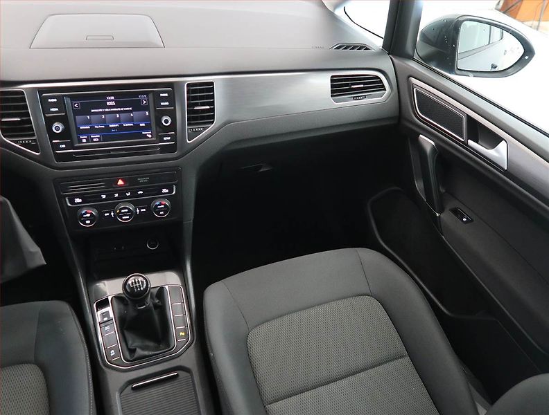 Volkswagen Golf Sportsvan (2018) 1.5 TSI, Serv.kniha, Tempomat - fotka 8 z 14