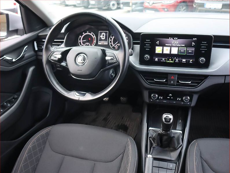 Škoda Scala (2021) 1.0 TSI, Tempomat - fotka 7 z 19