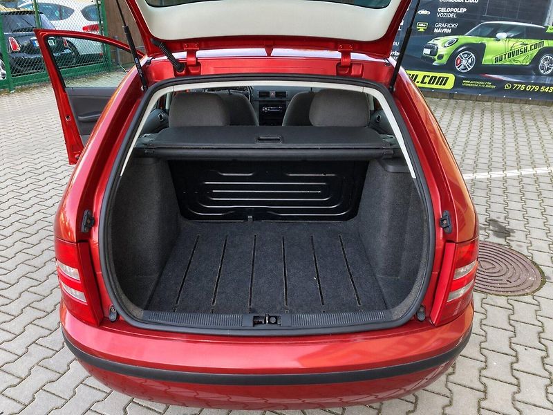 Škoda Fabia 1,4 MPi (50kW)*STK DO 9/2028* - fotka 15 z 15