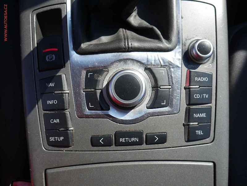 Audi A6 (2006) 2.0TDI, ČR, servis.kniha - fotka 16 z 18
