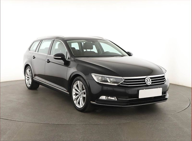Volkswagen Passat (2015) Highline 2.0 TDI, Tempomat - fotografie inzerátu
