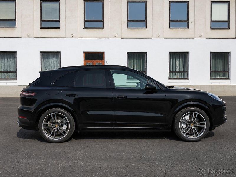 Porsche Cayenne (2019) - fotka 3 z 6
