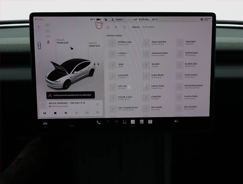 Tesla Model 3 (2025) Standard Range 60kWh, SoH 97% - fotka 11 z 20