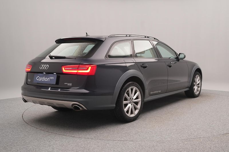 Audi A6 ALLROAD QUATTRO 3.0 TDI AUT - fotka 12 z 35