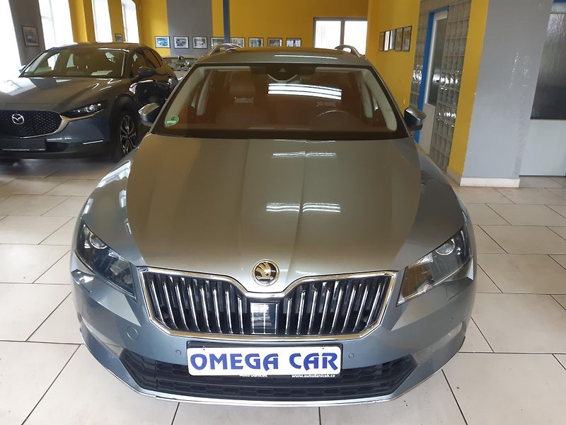 Škoda Superb 2.0 TSI COMBI L&K DSG 4x4    - fotka 2 z 29