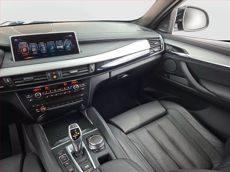 BMW X6 (2016) M Paket xDrive40d - fotka 8 z 24