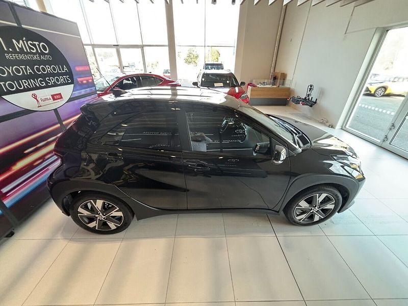 Toyota Aygo 1,5   X Comfort 2026 - fotka 7 z 8