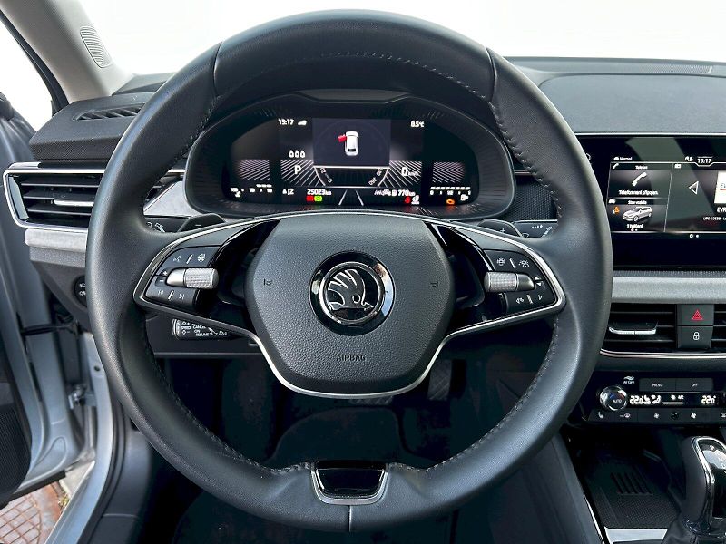 Škoda Scala (2024) 1.0 TSI 85kW DSG Top Selection - fotka 7 z 35
