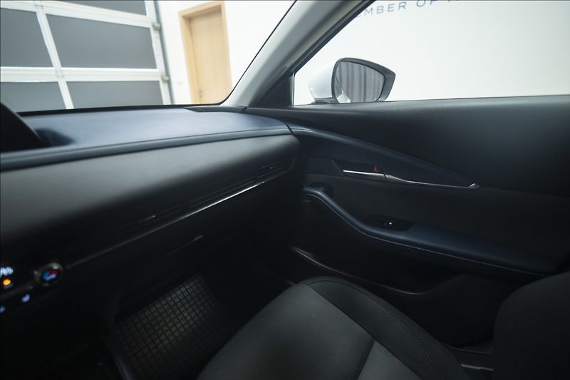 Mazda CX-30 2,0 SKYACTIV-G NAVI KAMERA ČR - fotka 29 z 41