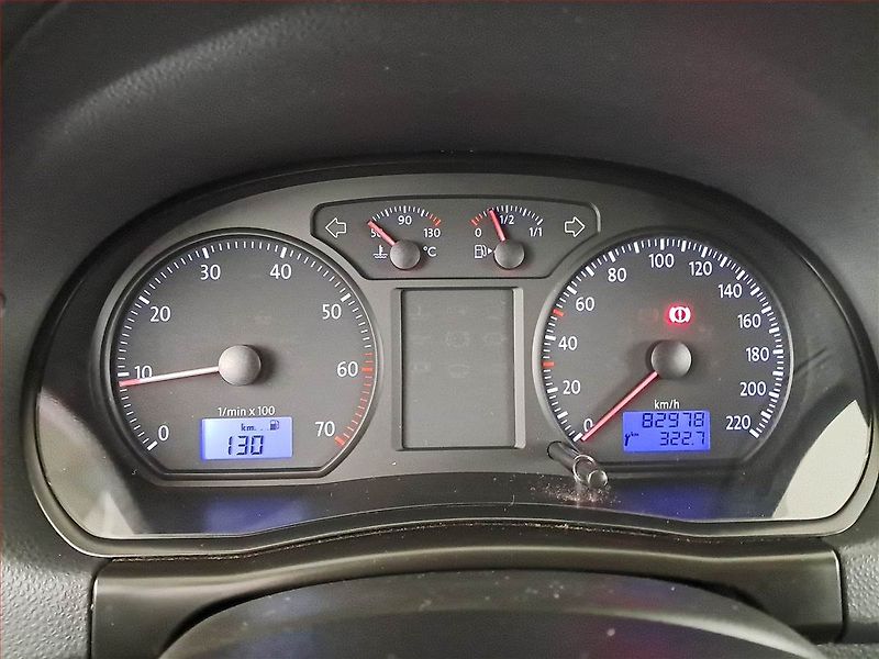 Volkswagen Polo (2009) 1.2 12V, Tempomat - fotka 11 z 16