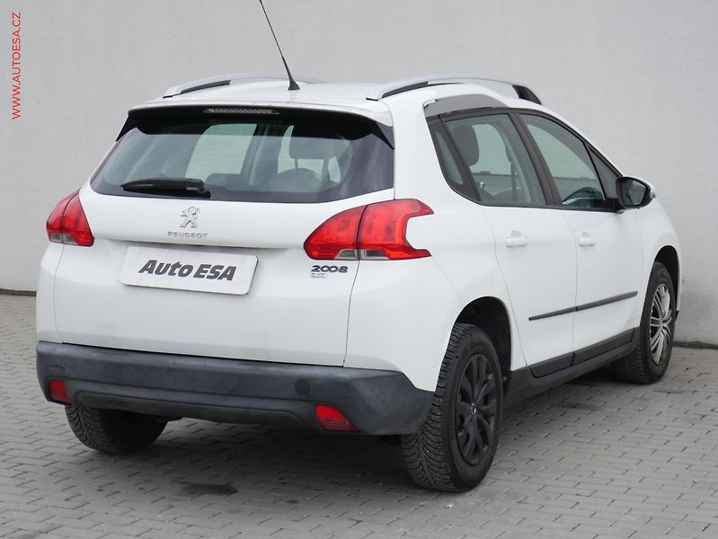 Peugeot 2008 (2014) 1.6 HDI, 1.maj,ČR, AC, temp - fotka 4 z 14