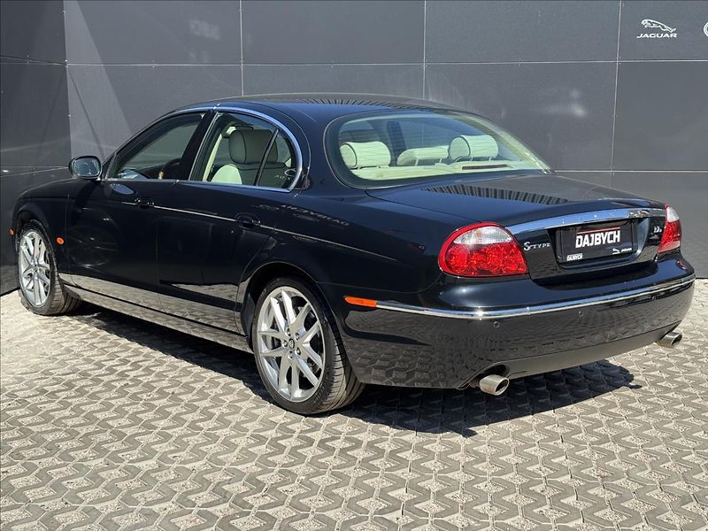 Jaguar S-Type 2,7 D V6 LUXURY ČR - fotka 6 z 26