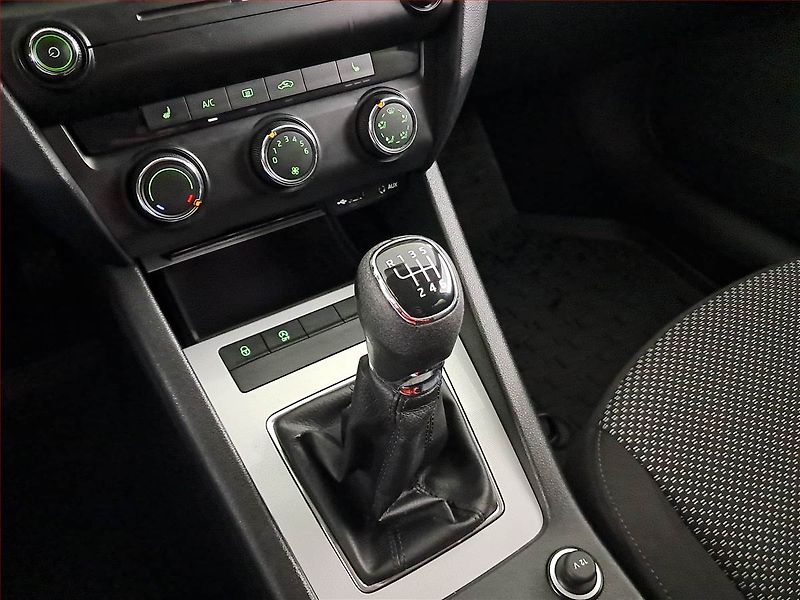 Škoda Octavia (2016) 1.4 TSI CNG - fotka 13 z 17