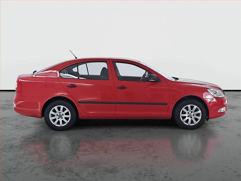 Škoda Octavia (2010) Ambiente 1.2 TSI, po STK - fotka 6 z 14